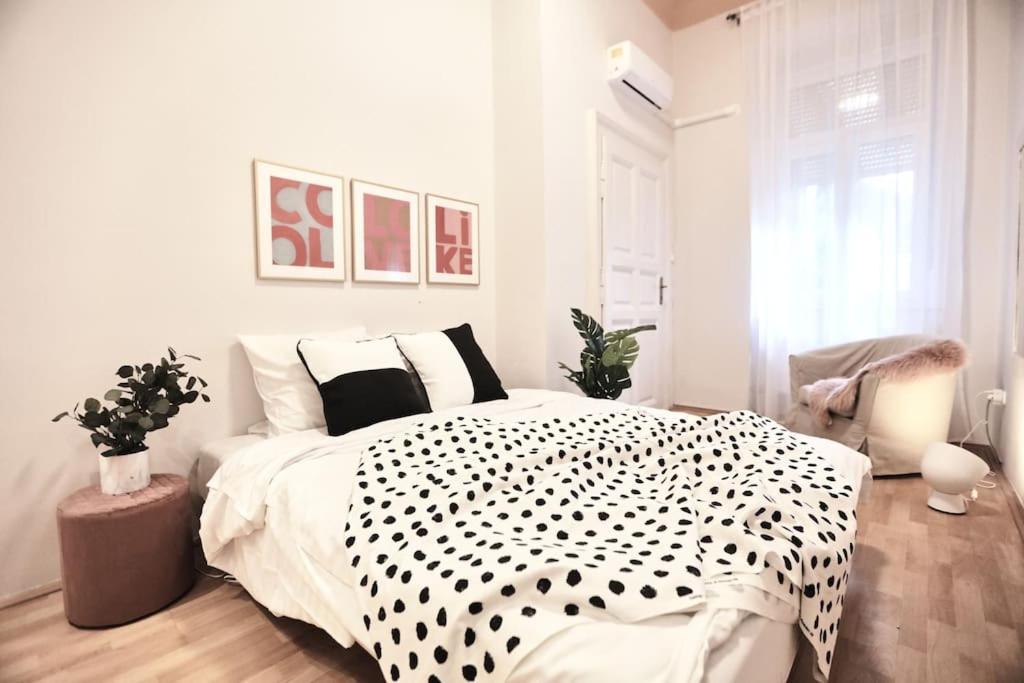 Unwind In Style W Sauna Dsgn 2Br Home Budapesta Exterior foto